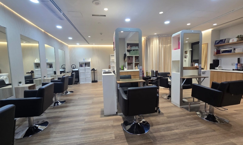 Salon interior